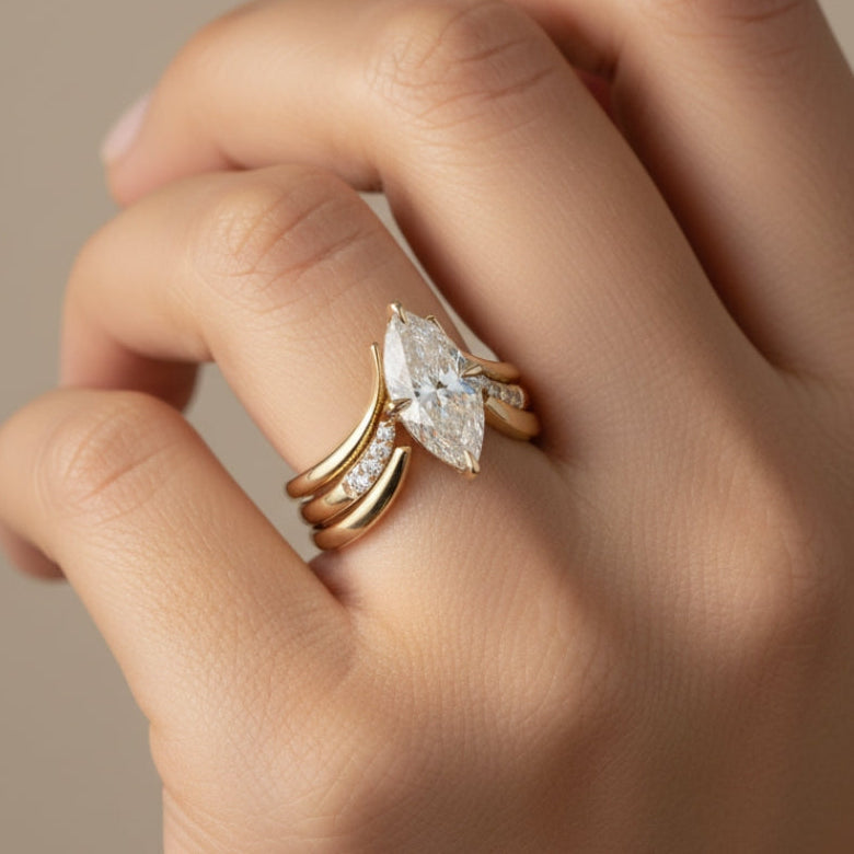 Elegant Gold Drop Crown Ring